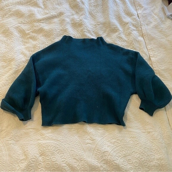 Line & Dot size small Dark Green Balloon Sleeve Ribbed Cropped Mock Neck Sweater - Picture 1 of 7